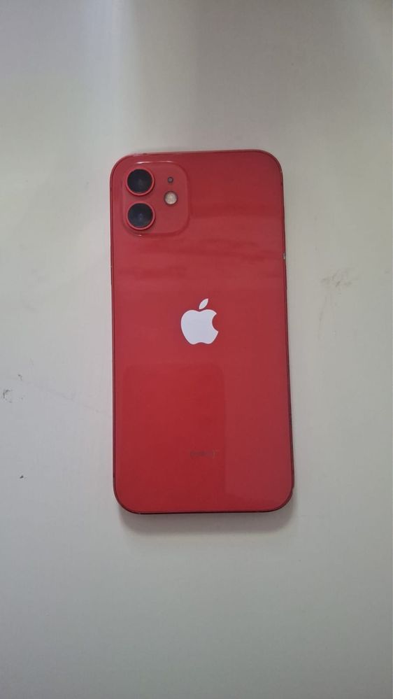 Iphone 12 красный