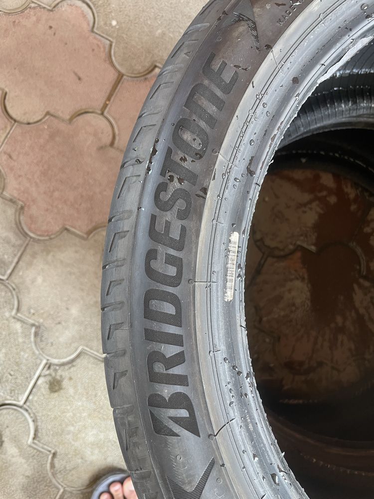 Шины 285/35/18 Brigestone potenza