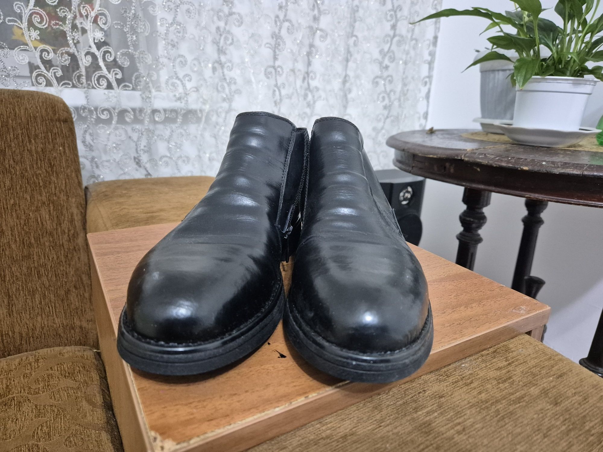 Продам полу сапожки