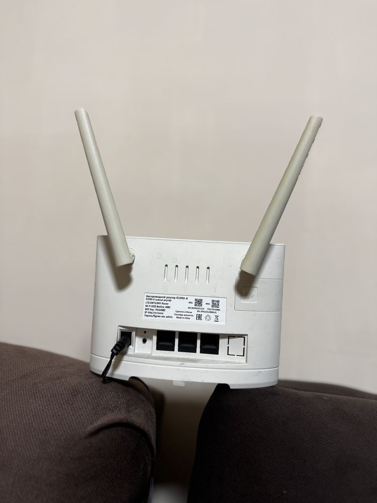 Wi-Fi роутер Beeline с SIM-картой и активным тарифом