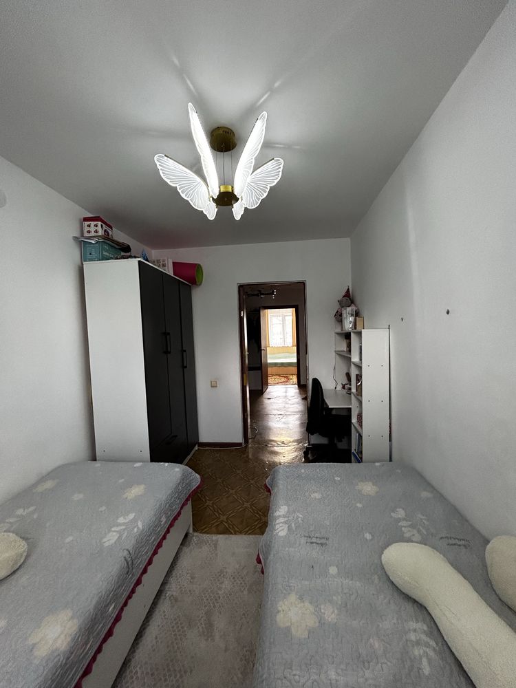 Продам квартиру 4 комнаты