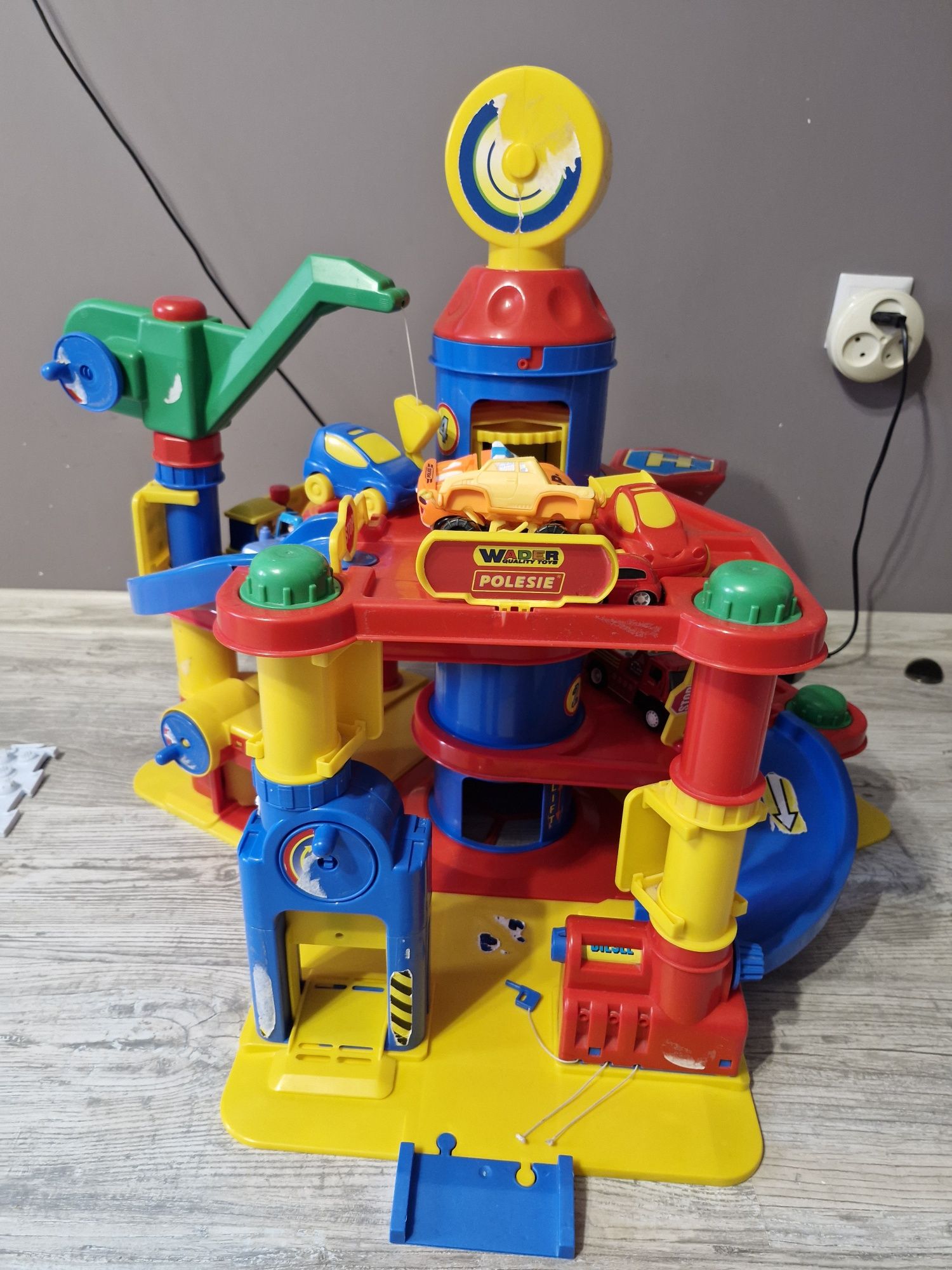 Игрушка детская паркинг СРОЧНО