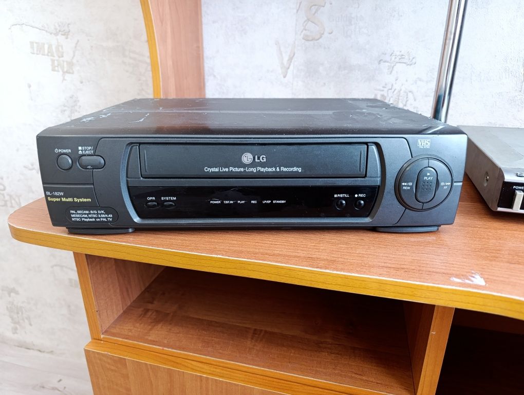 Продам  колонки,dvd, sd,