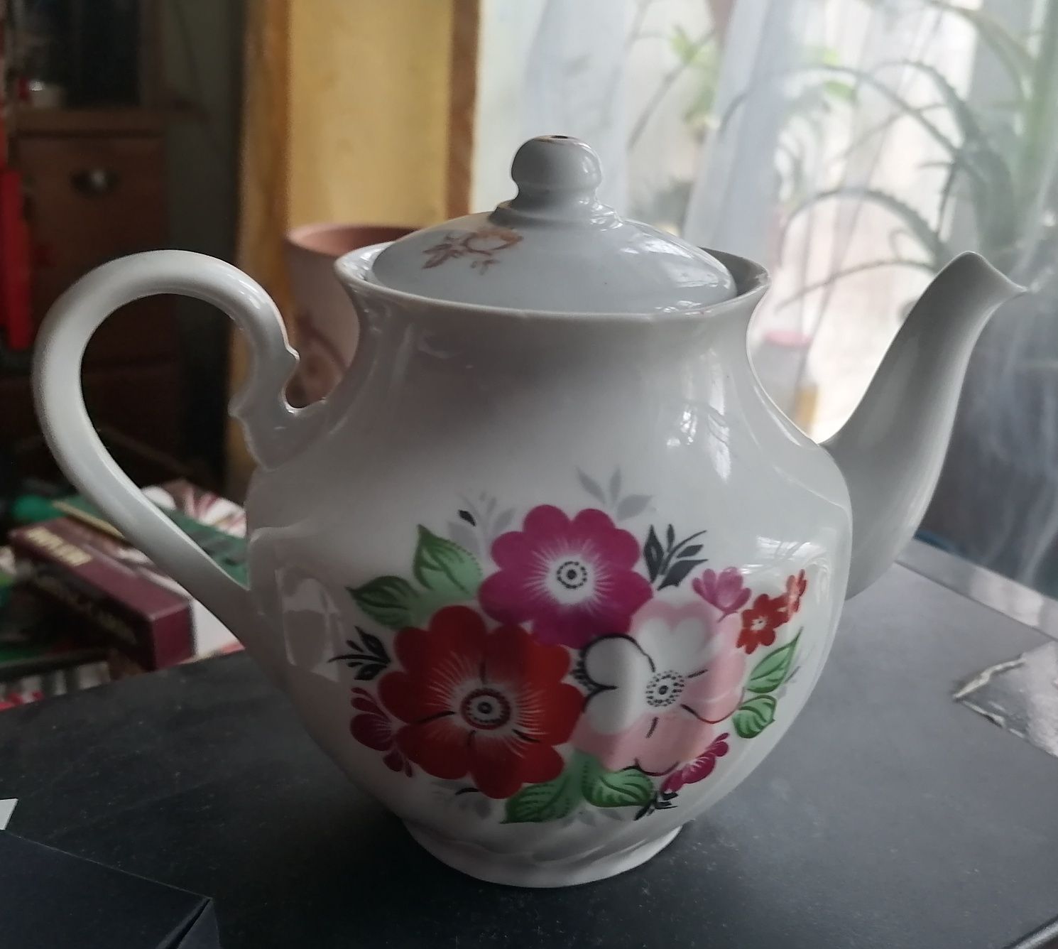 крышка прозрачная, старые чайники, масленка, сахарница бу