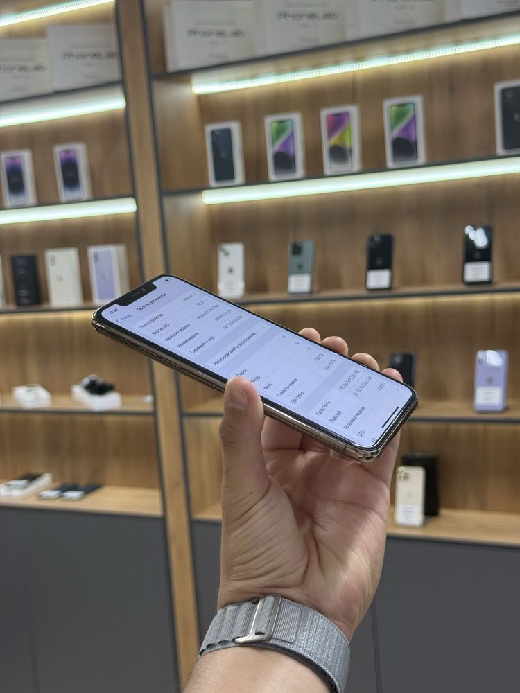 iPhone 11 Pro Max 256 GB / PhoneLab