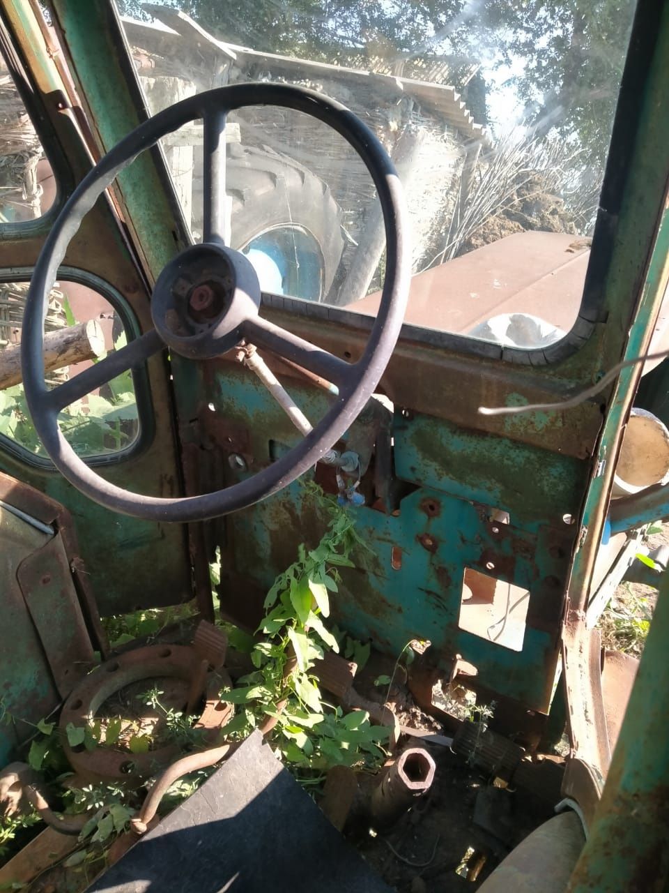 Продам Т 40 на запчасти
