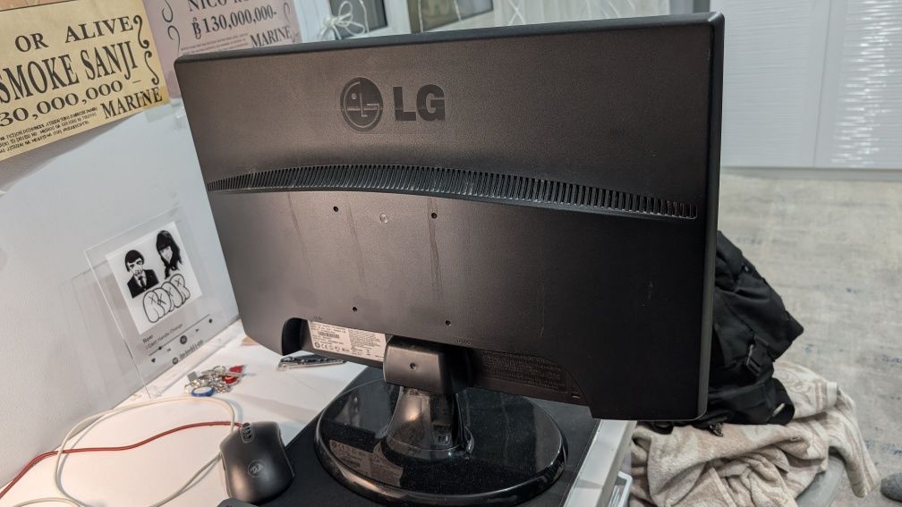 Монитор LG flatron w2243s