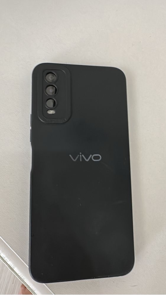 Vivo v2027 продам срочно