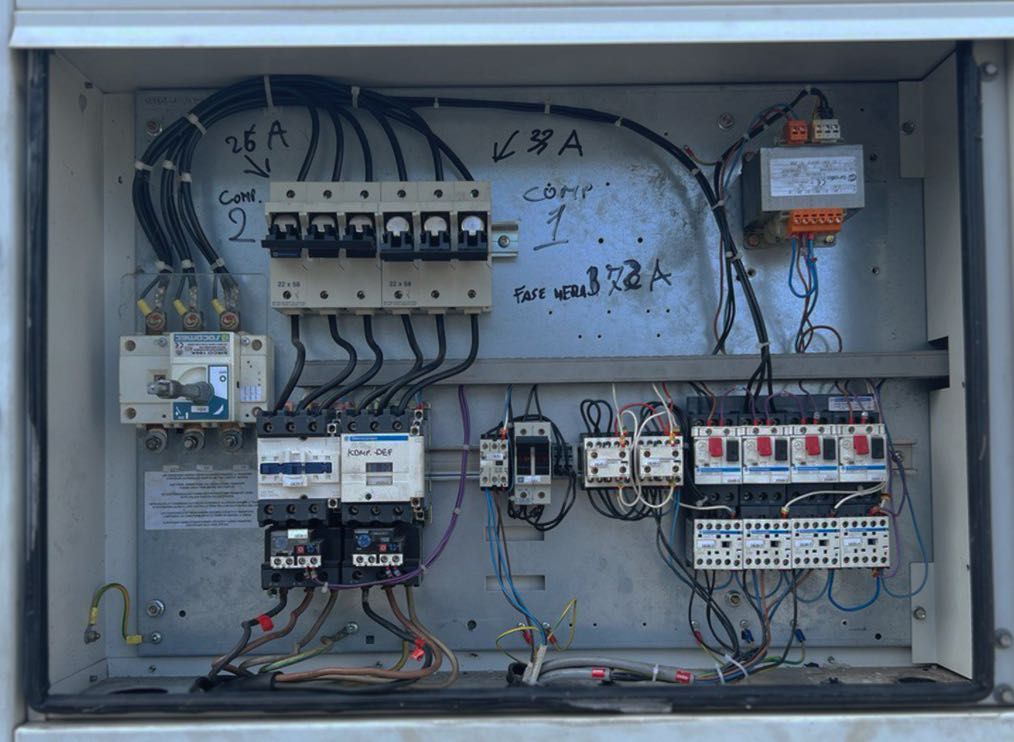 Чиллер DAIKIN EWAP120CAYNB (122 кВт)
