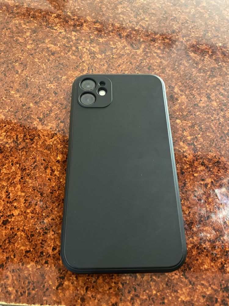 Iphone 11 64гб с чехлом и защитное стекло