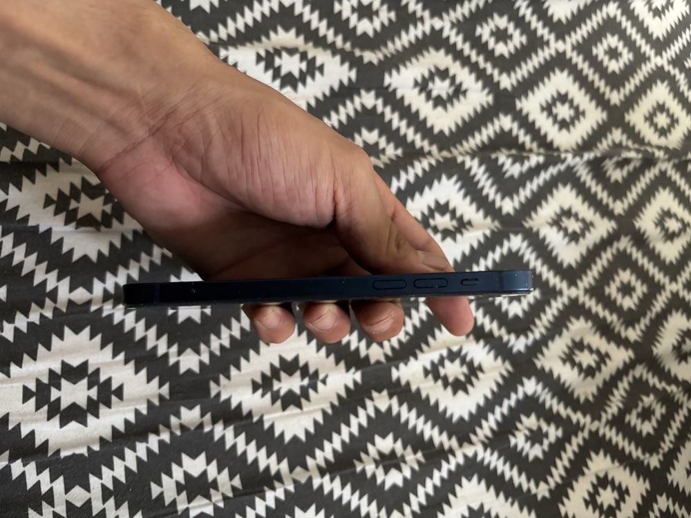 Iphone 12 с каробкой