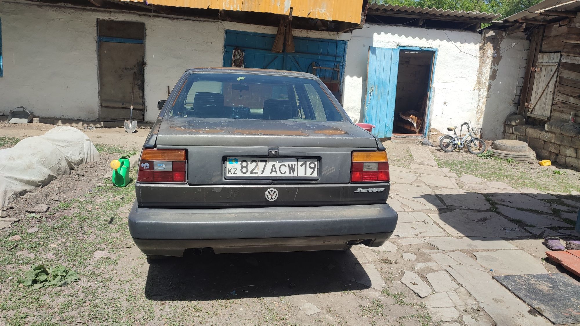 Продам машину Джетта 2