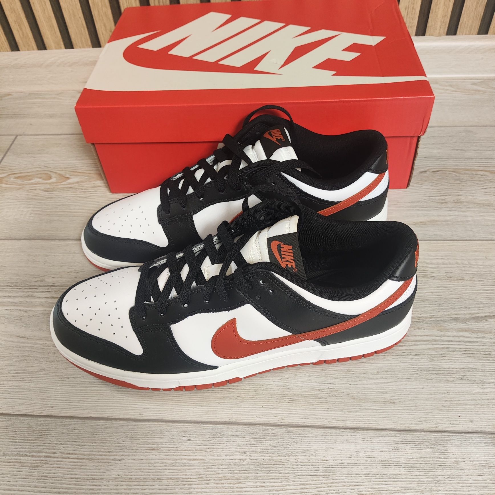 Кроссовки NIKE ,