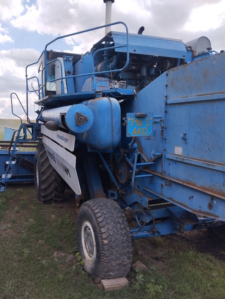 Продам комбайн Енисей