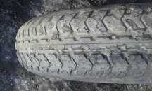 Продам ОДИН баллон 135/70 R15 "Bridgestone" (Япония).