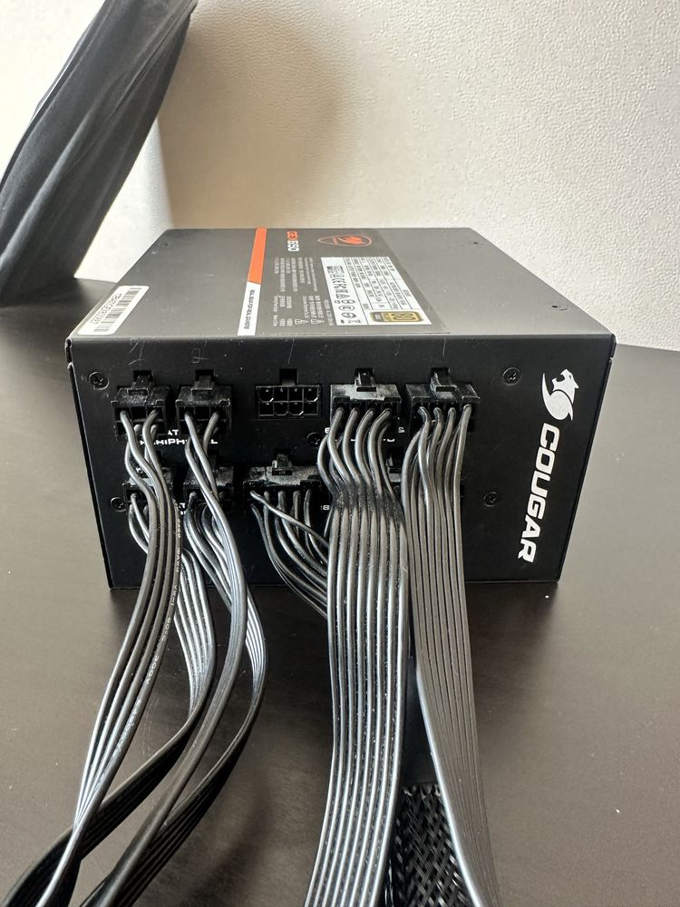 Блок питания Cougar GEX650