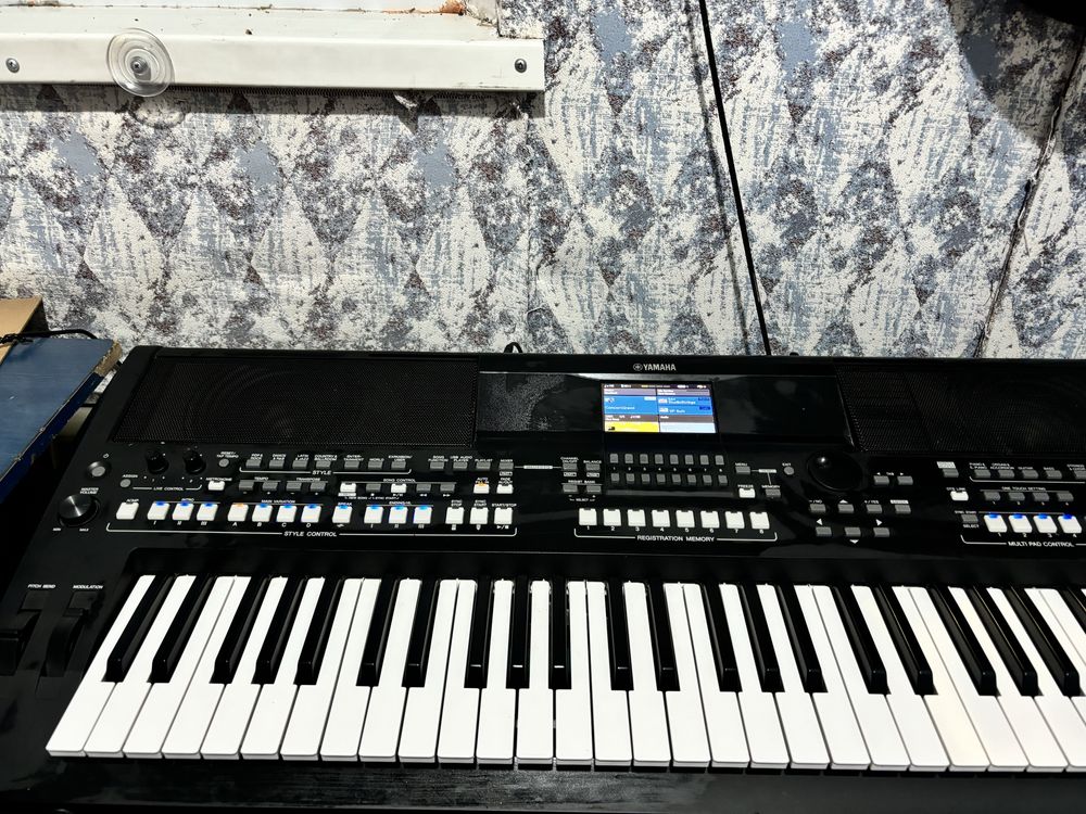 Yamaha psr sx 600 orangerr