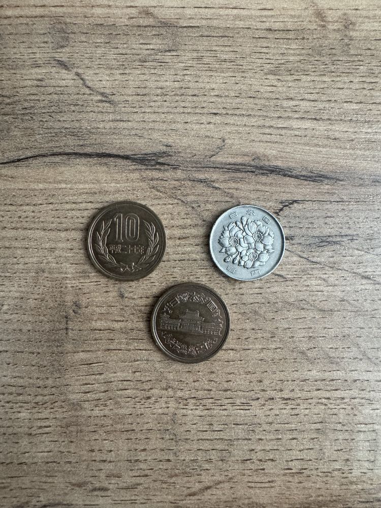 Японские монеты для коллекций