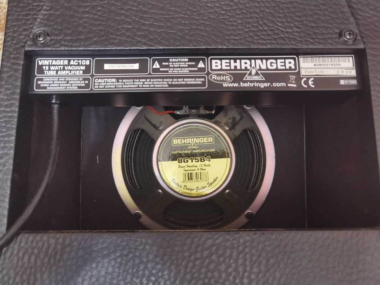 Ламповый комбоусилитель (комбик) Behringer AC108 15w
