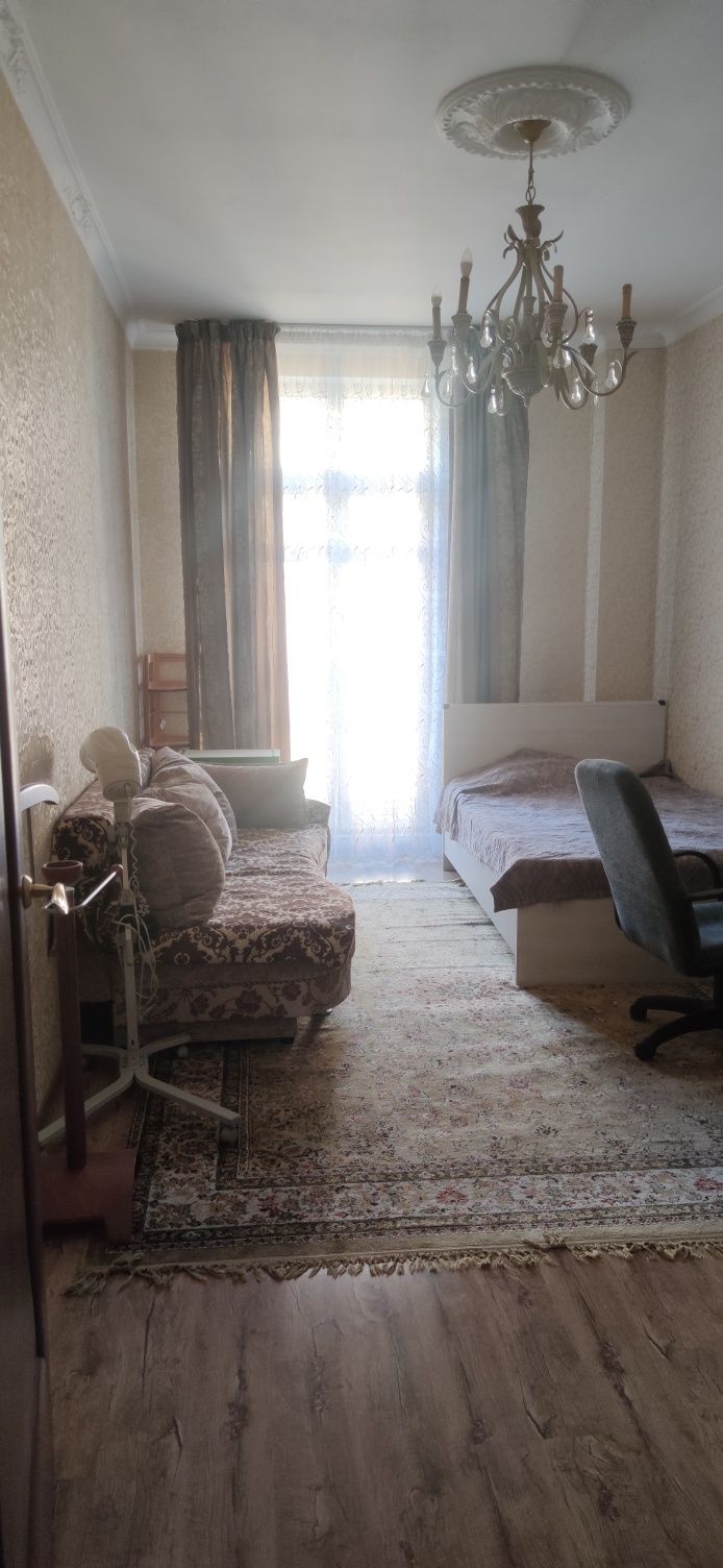 Обмен кварт. 4 км в элит доме в центре Астаны на частн.дом/кв в Алматы