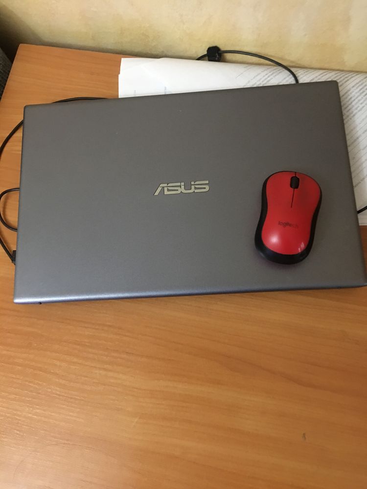Продам ноутбук Asus vivobook на Ryzen без минусов. Обмен.