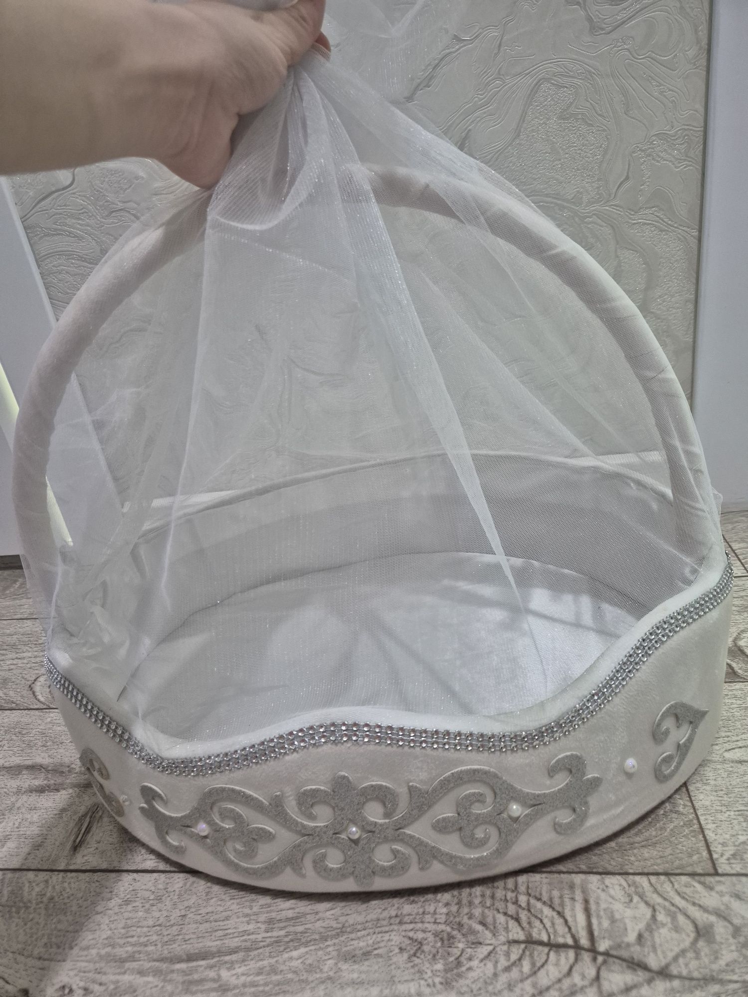 Продам большую корзину