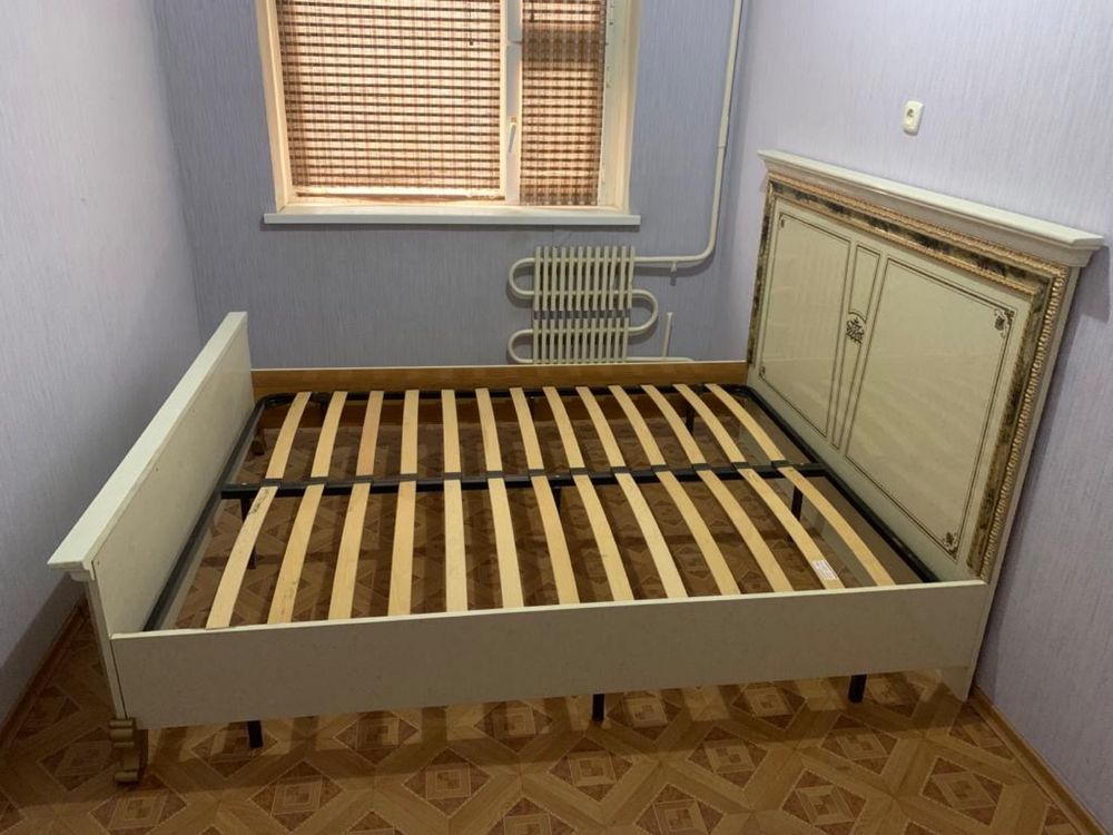 Кровать двухспальный