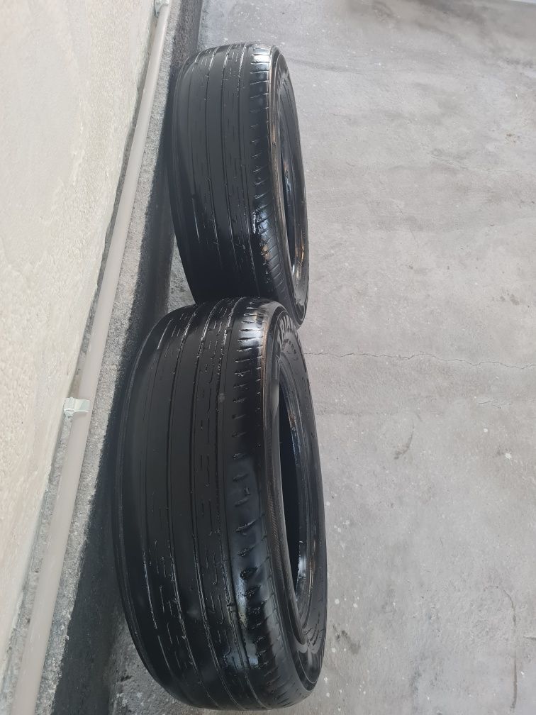 215/60/R16  2 штука TRIANGLE