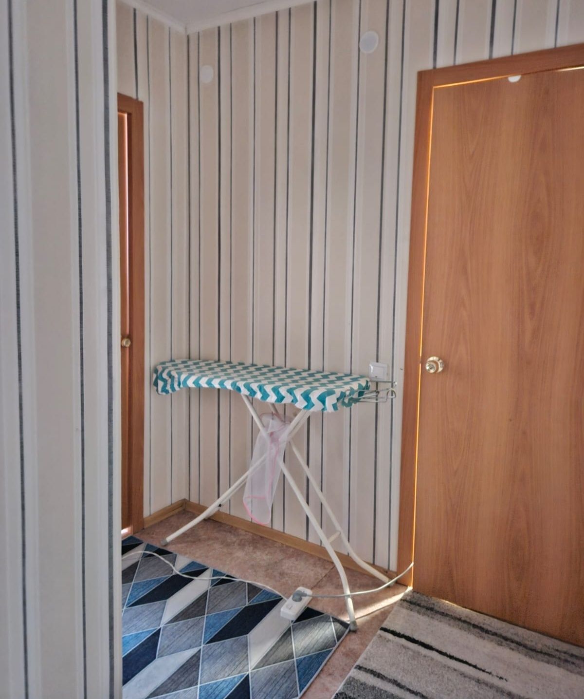 Продам 2 комнатную квартиру