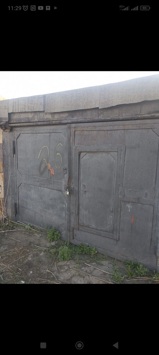 Продам гараж , теплый, крыша не бежит, погреб есть,яма для ремонта