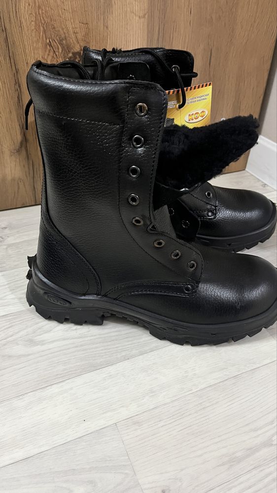 Продам берцы 40р/41р