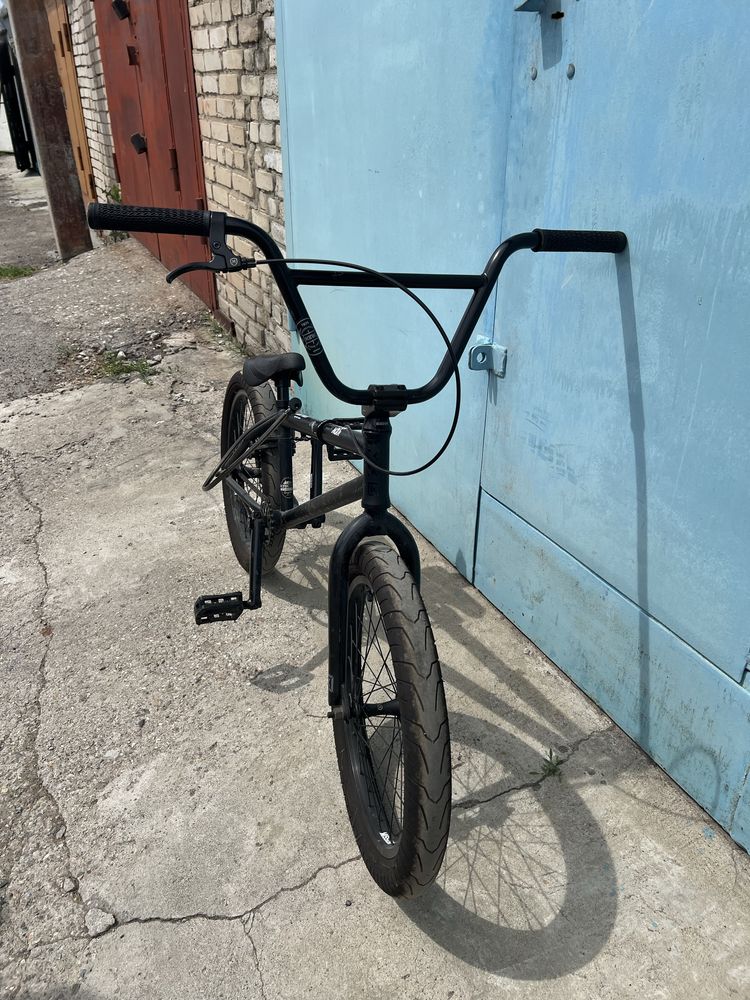 Велосипед BMX черный