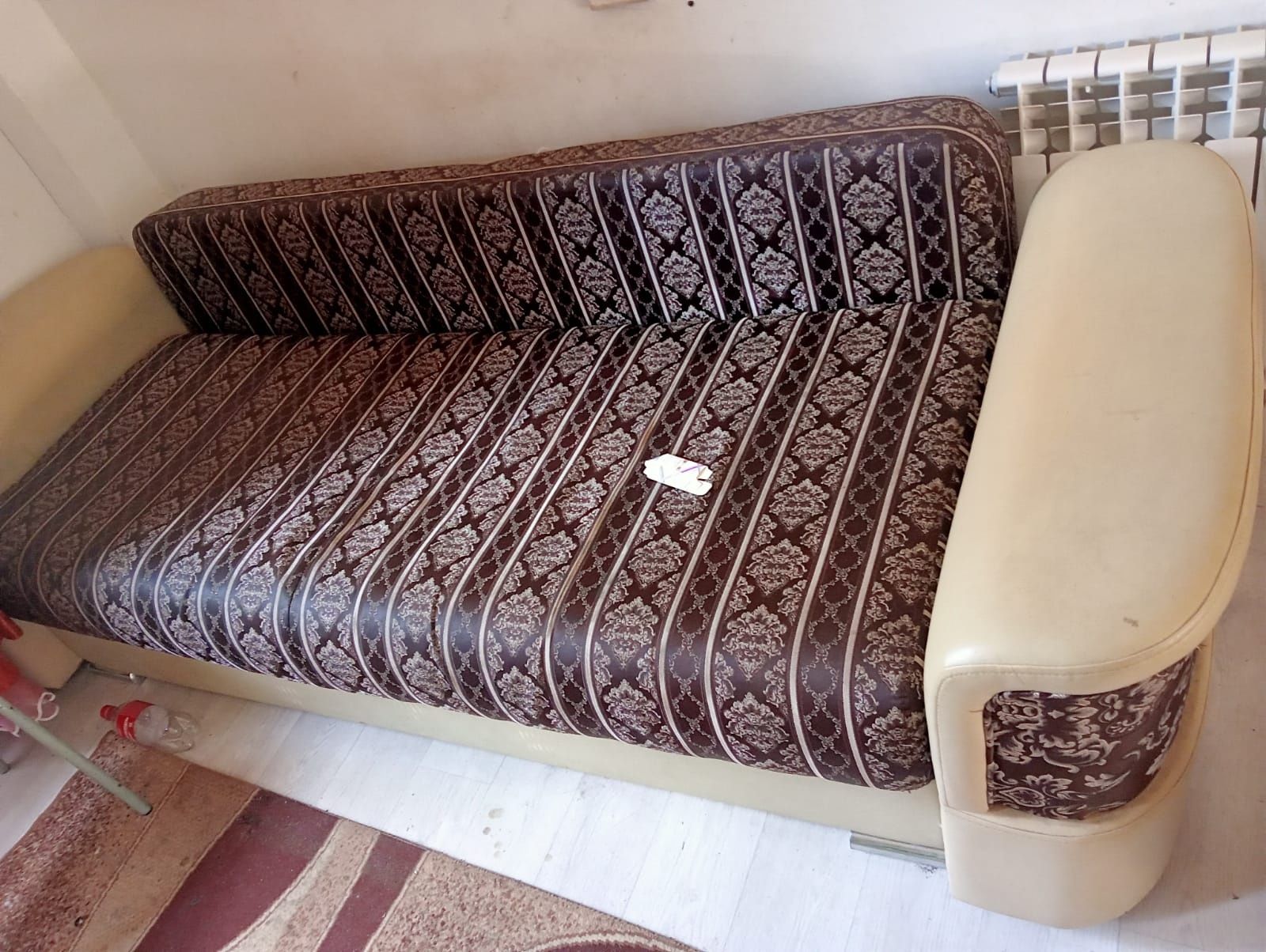 Продам диваны для