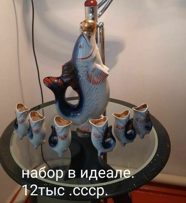 Продам часы весна ( нужен ремонт часов).фотоаппарат Смена 8