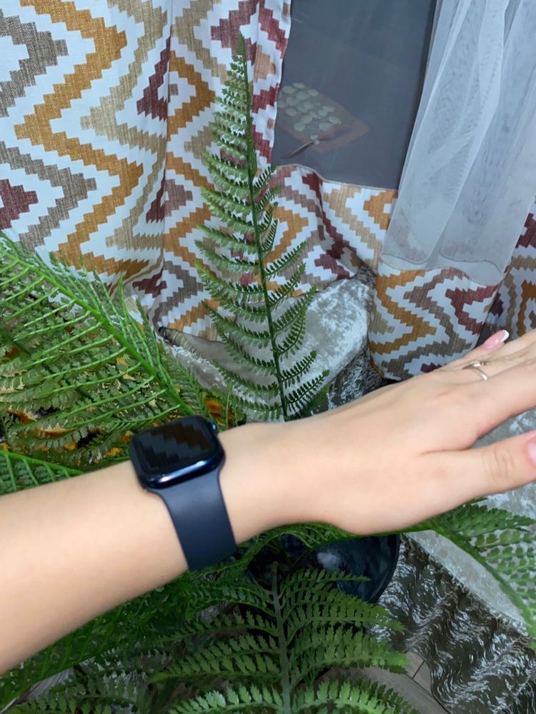 Apple Watch Series 9 GPS M/L 45mm
