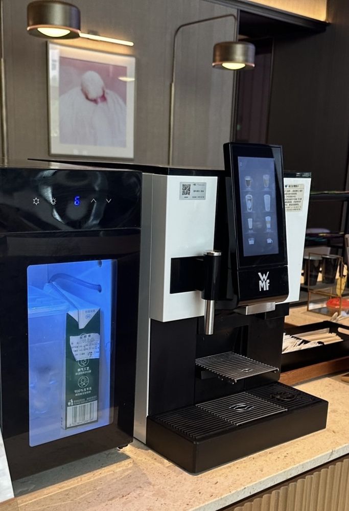Продам кофемашина от WMF 1100S суперавтомат с холодильноком