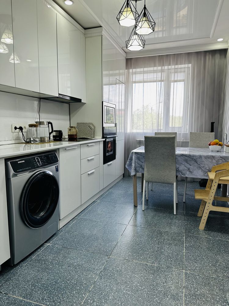 Продам 3х комнатную крвартиру