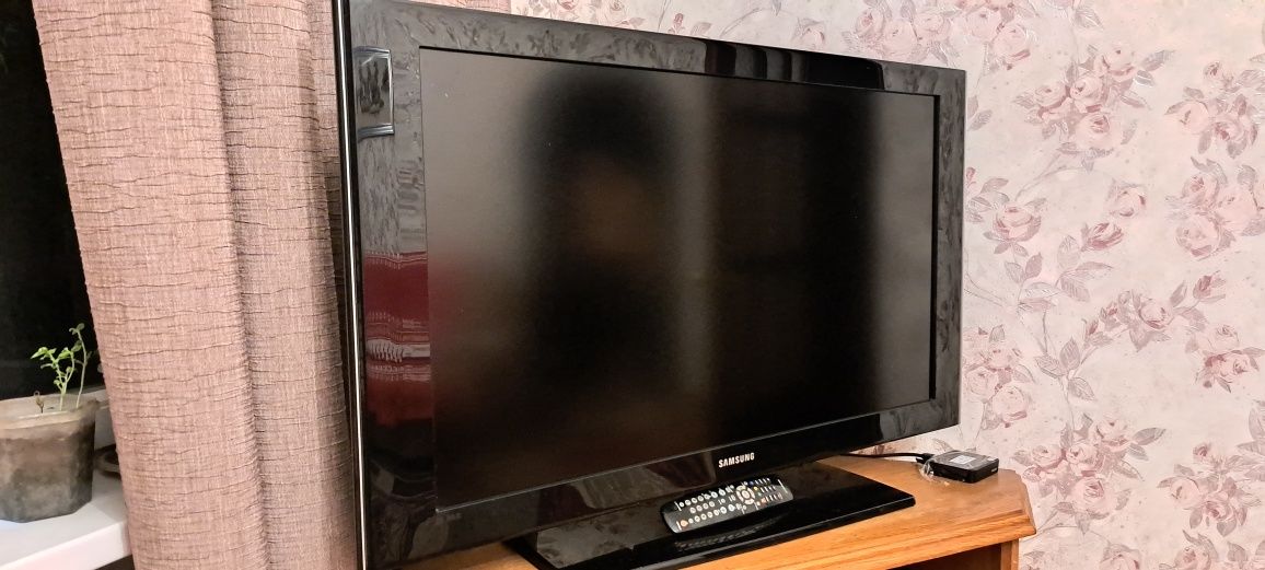 Телевизор Самсунг Samsung LE-40A550P1R