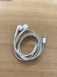 Apple Earpods with Lightning