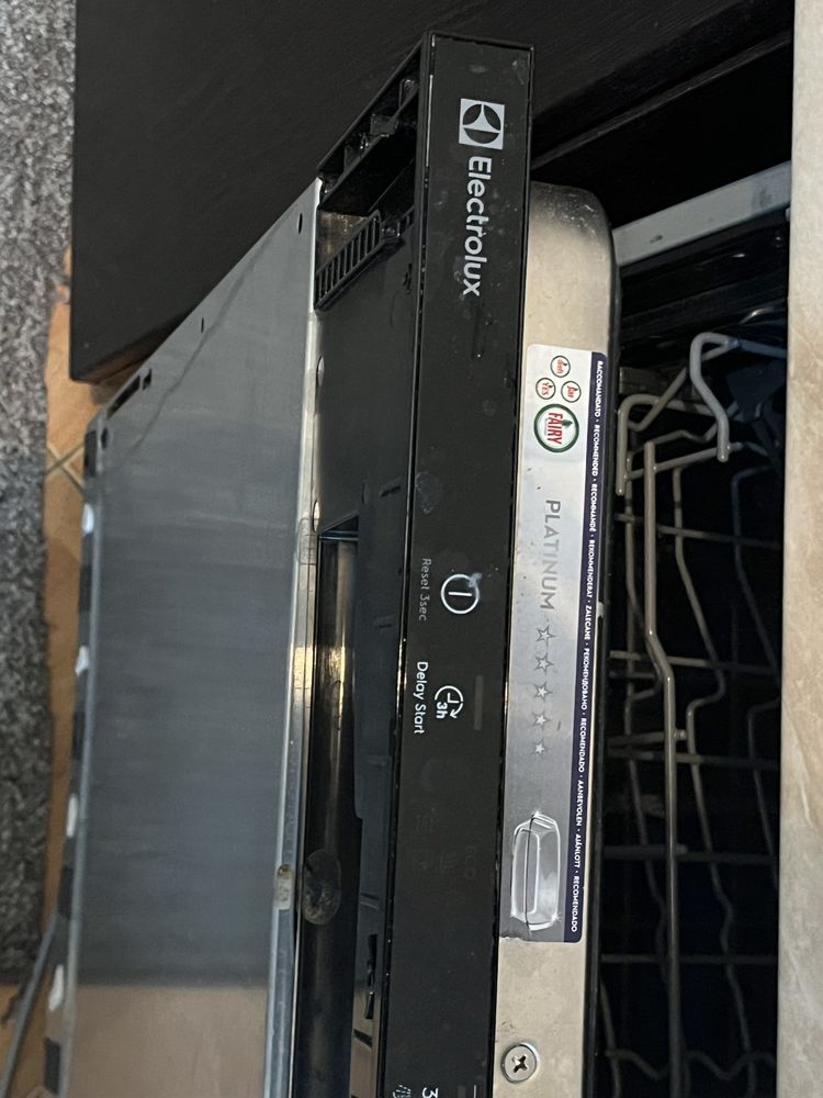 посудомоечная машина Electrolux