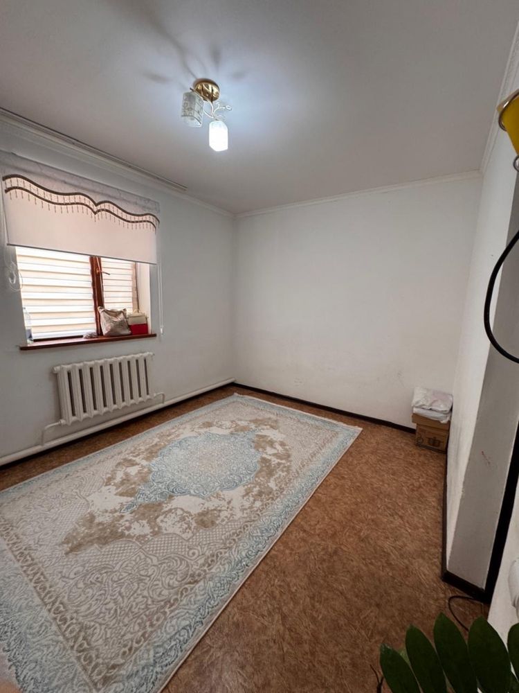 5 ауыл жолдың бойы,17х10 үй сатылады.