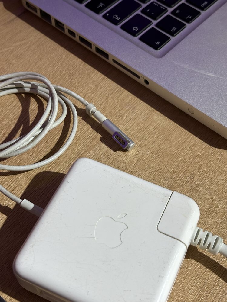 MacBook pro 2011