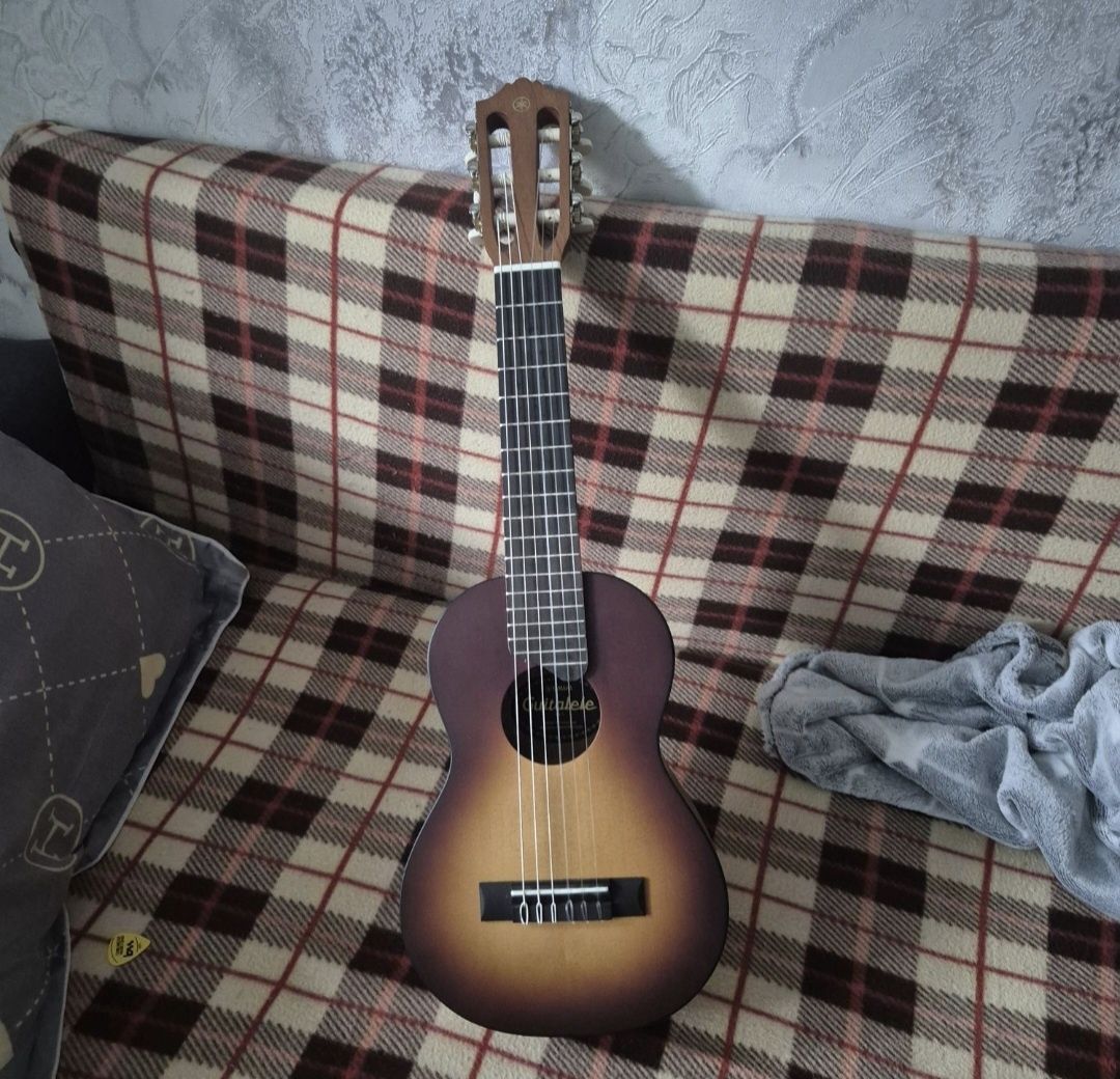 Гиталеле Yamaha GL1