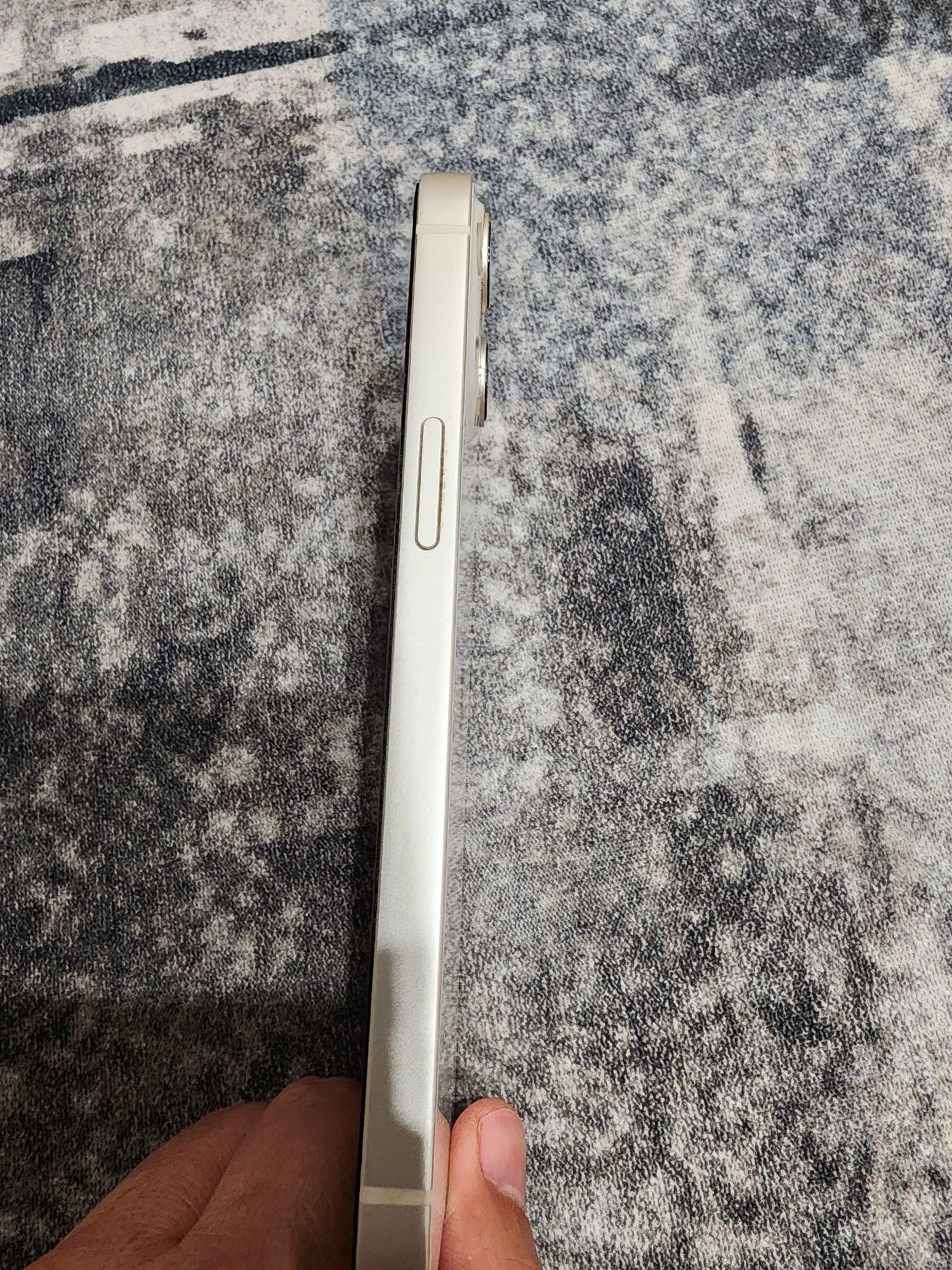 Продам Iphone 13 128 gb