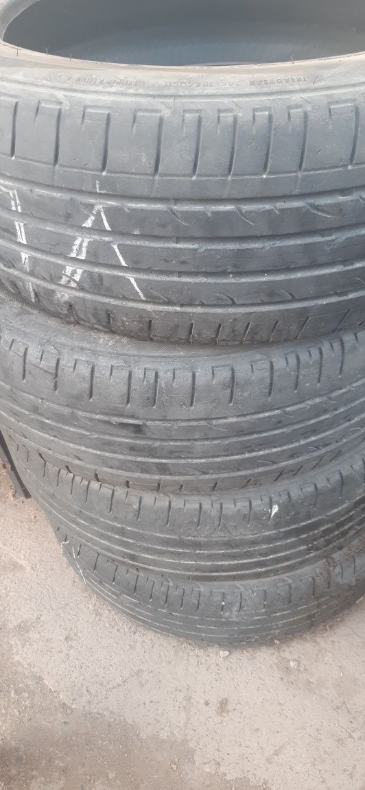 Б/у шына 235/55R19,215/60R16