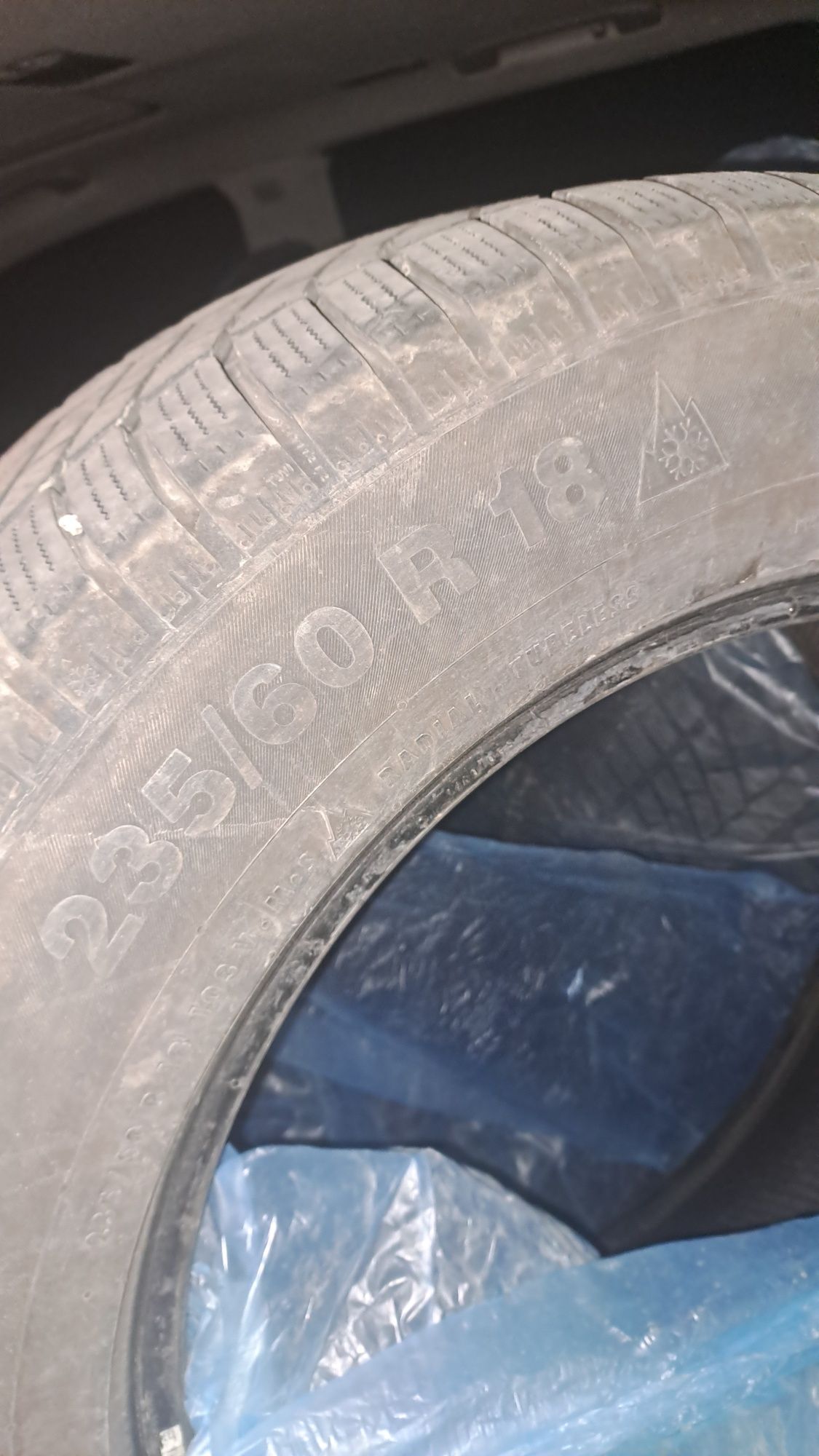 Шины 235/60 R18 хорошие состояние