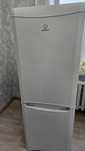 Продам холодильник Indesit