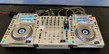 ПРОФ DJ-СЕТАП 2 x Pioneer CDJ-2000NXS2
1 x DJM-900NXS2