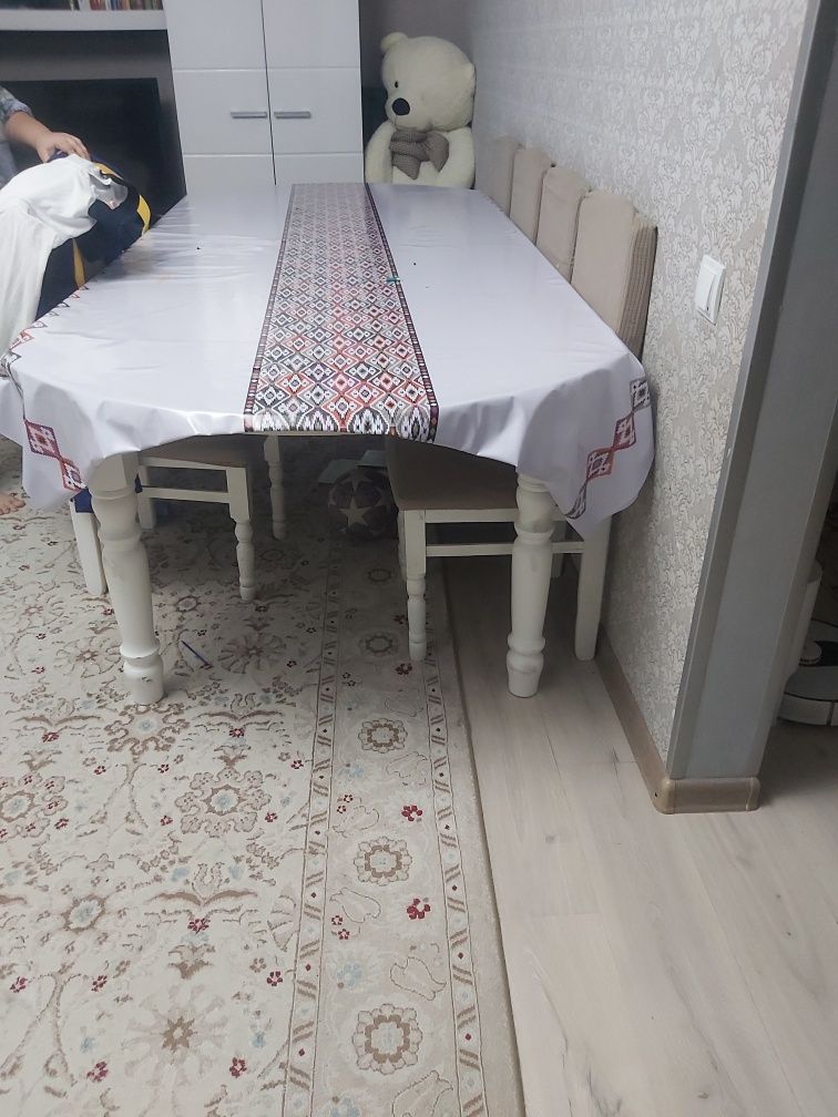 Стол  большой до 3х метров