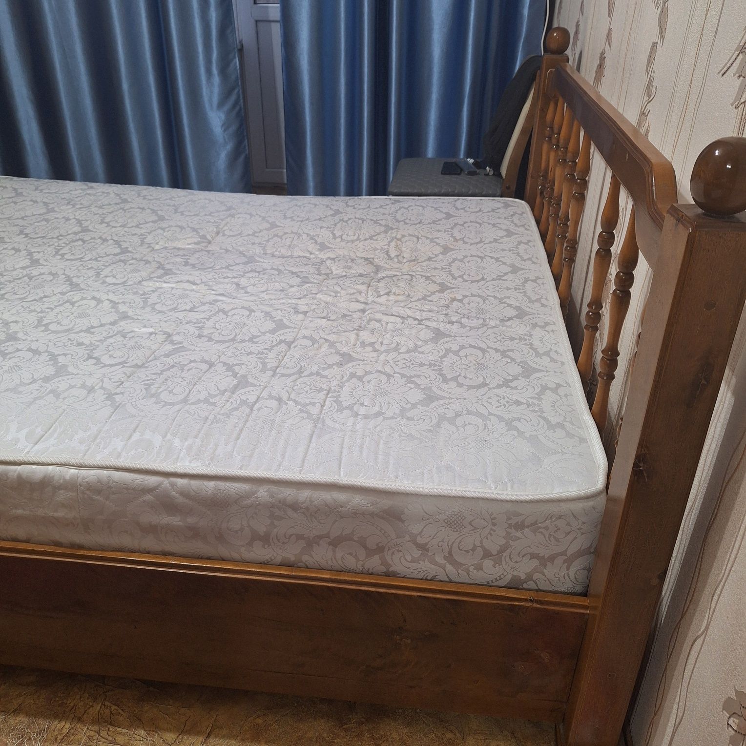 Продам 2-х спальную  кровать